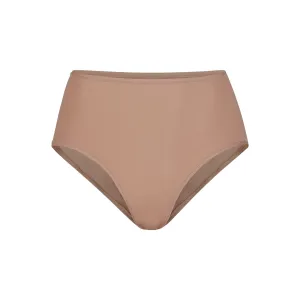 FITS EVERYBODY FULL BRIEF | SIENNA