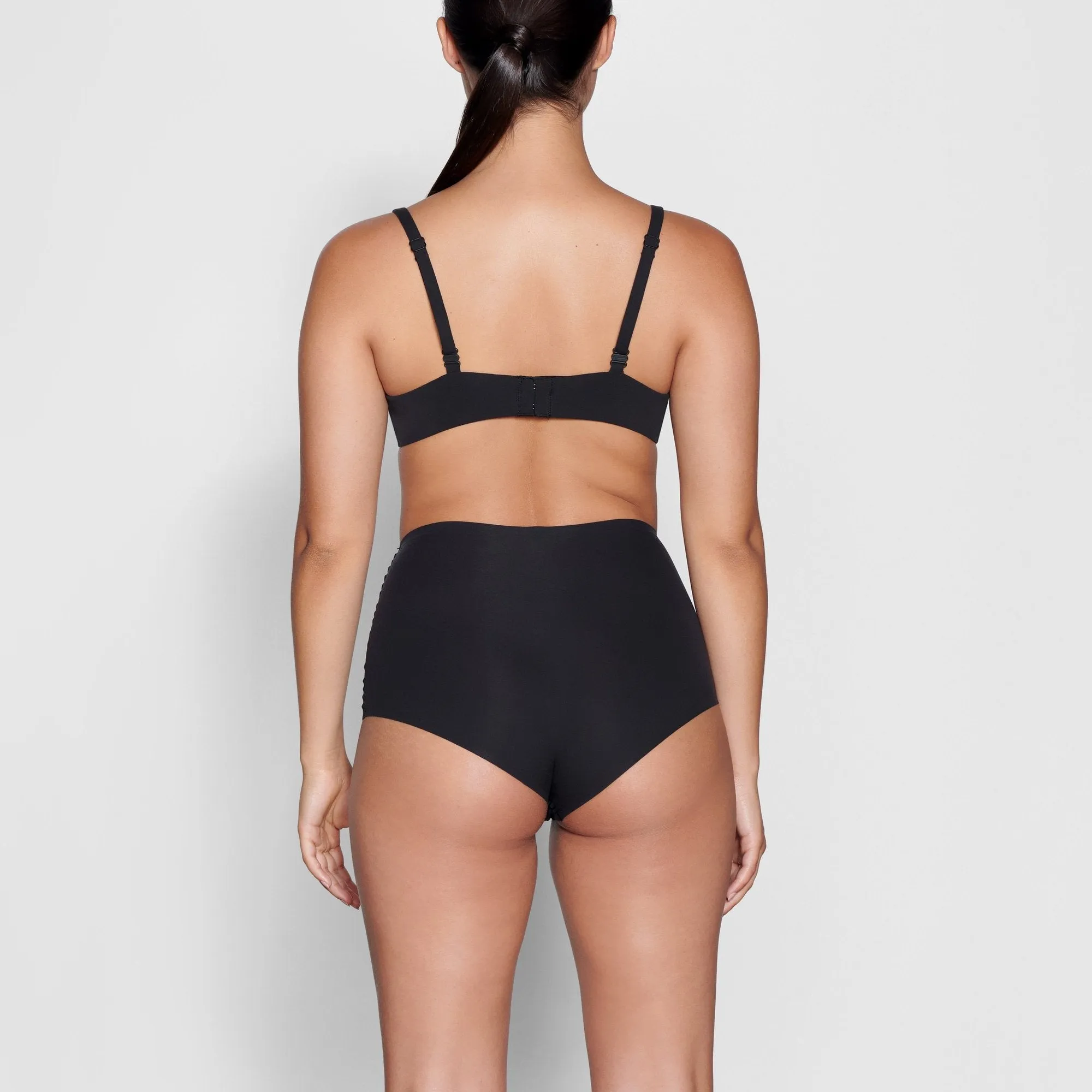 FITS EVERYBODY UNLINED UNDERWIRE BRA | ONYX