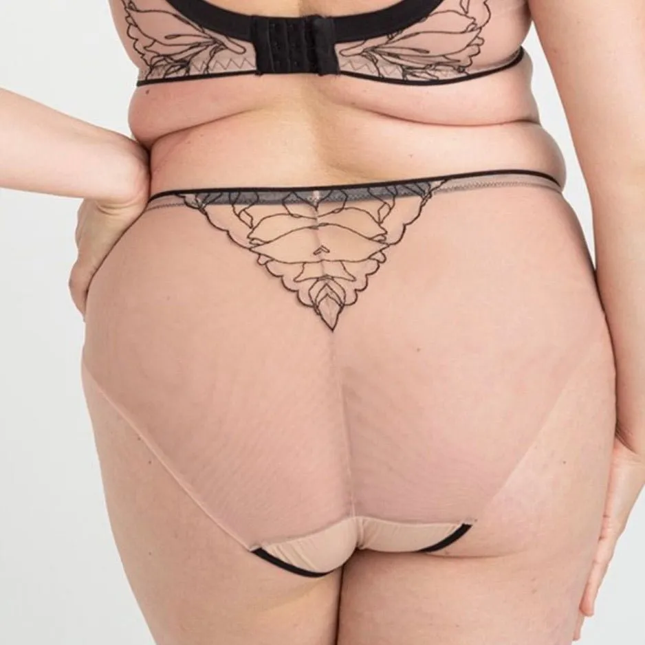 Samanta - Tattoo Brief - Nude